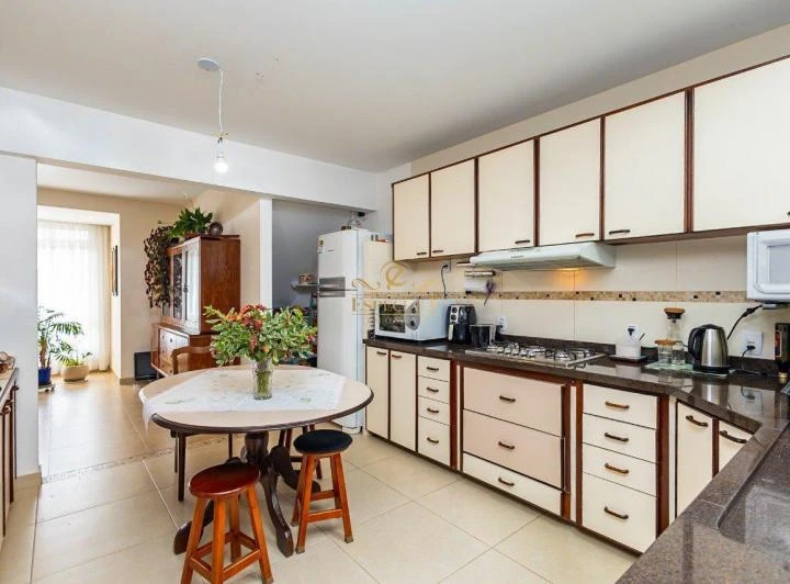 Unfurnished house with 8 bedrooms and a closed gas kitchen — photo 6