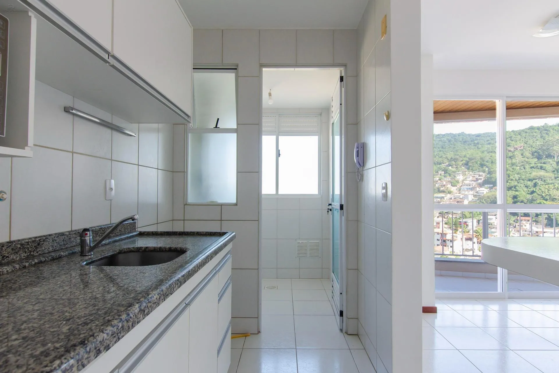 Mountain view in a 2-bedroom apartment, 65 m² — photo 20