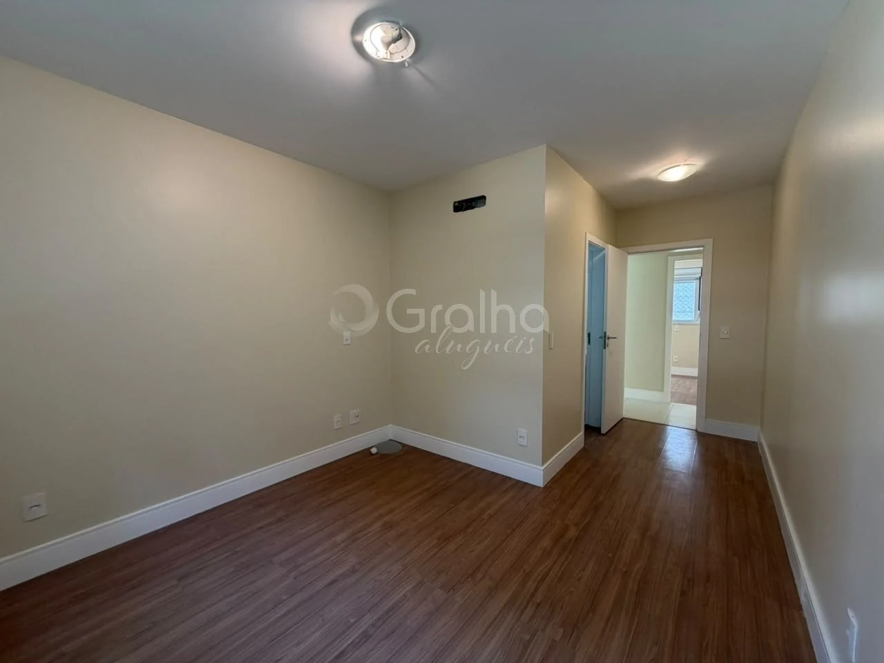 Apartamento de 4 dormitorios 253 m² con 3 plazas y 4 baños — photo 16