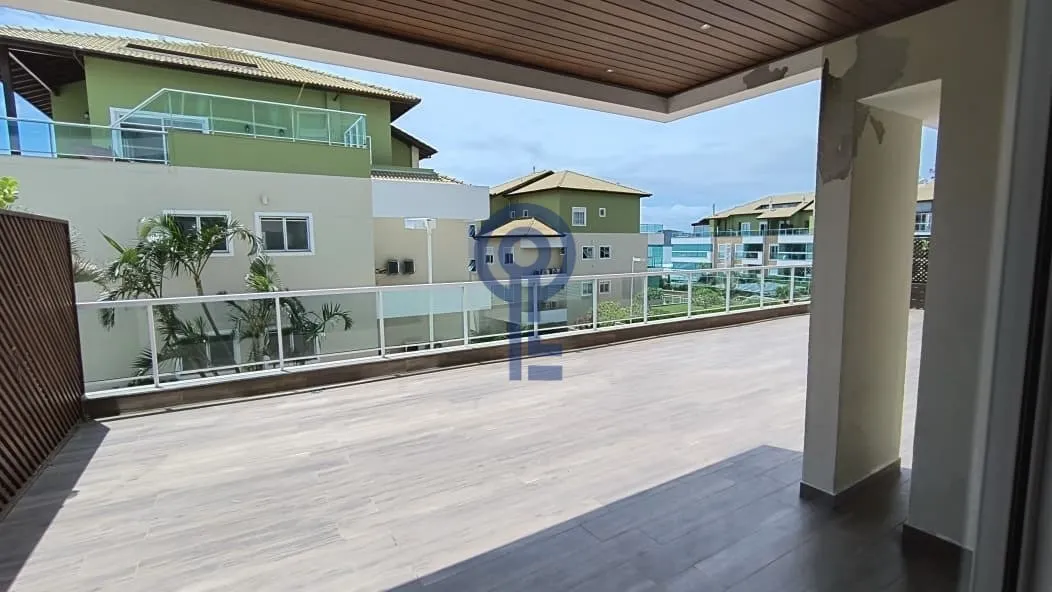 Furnished 4-bedroom apartment with private garden