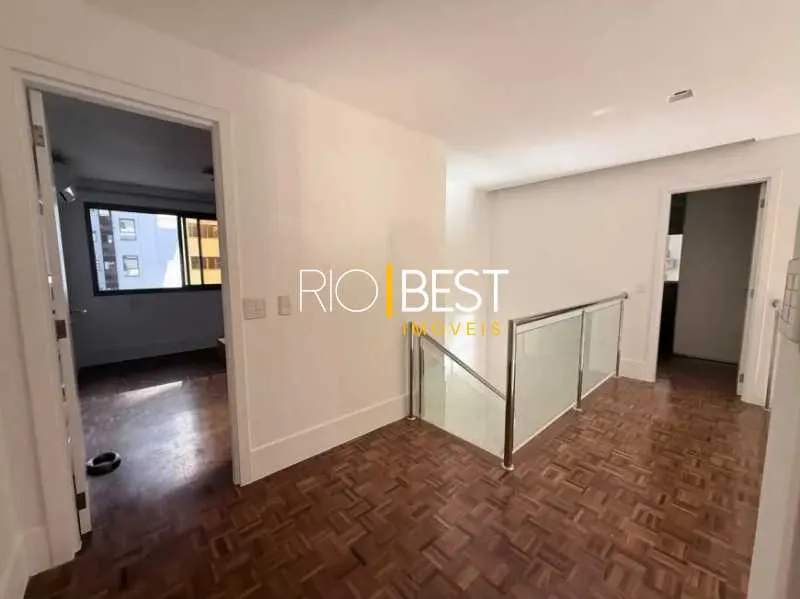 Unfurnished apartment with 4 bedrooms and 5 bathrooms — photo 11