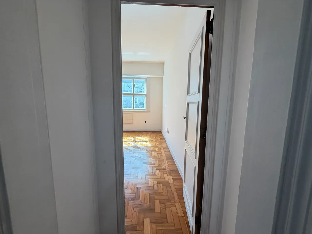 3-bedroom apartment with a sports court — photo 2