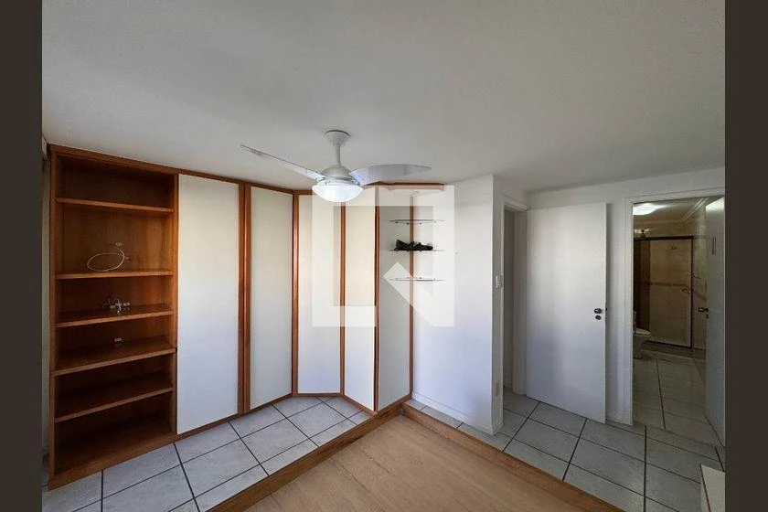 Квартира з вбудованими шафами, 2 кімнати і 130 м² — photo 12