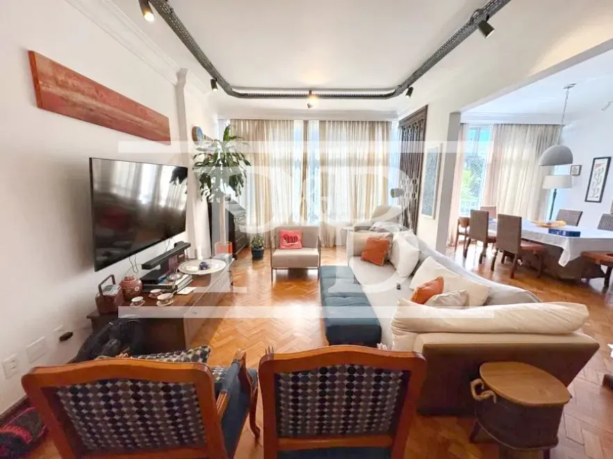 170 m² apartment with 3 bedrooms and a gas open-plan kitchen