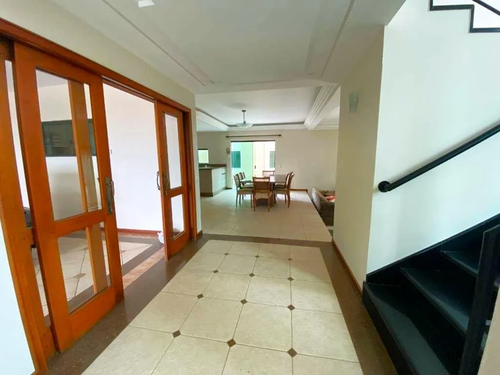 Casa residencial con 4 dormitorios y 5 baños — photo 11