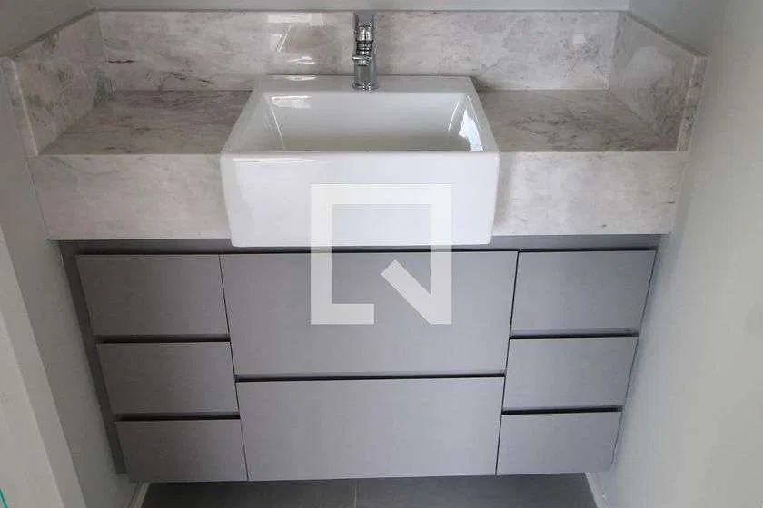 Apartamento amueblado de 1 dormitorio con cocina abierta — photo 14