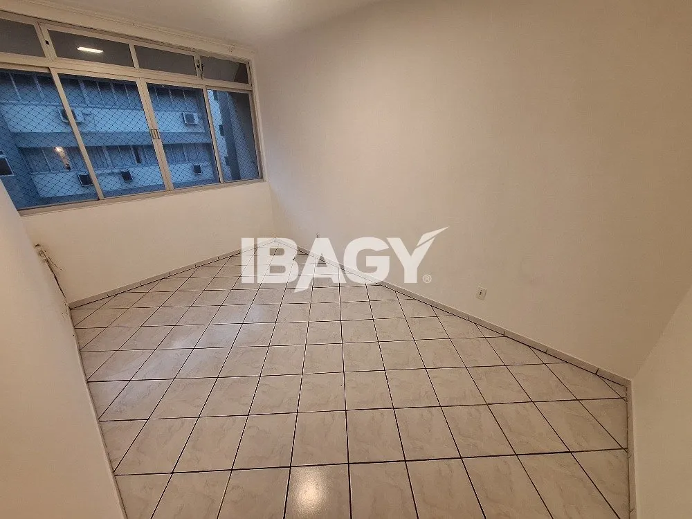 Apartamento de 69 m² con 3 dormitorios y cocina a gas — photo 12