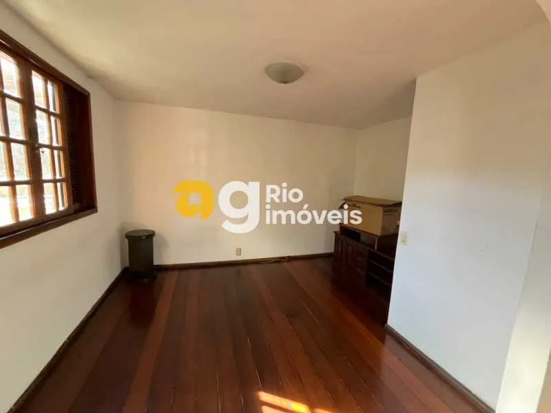 Casa com 3 quartos, 3 banheiros e 4 vagas — photo 7