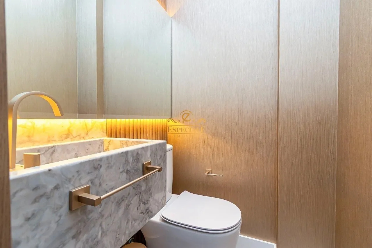 Furnished 186 m² apartment with 3 en-suite bedrooms — photo 19