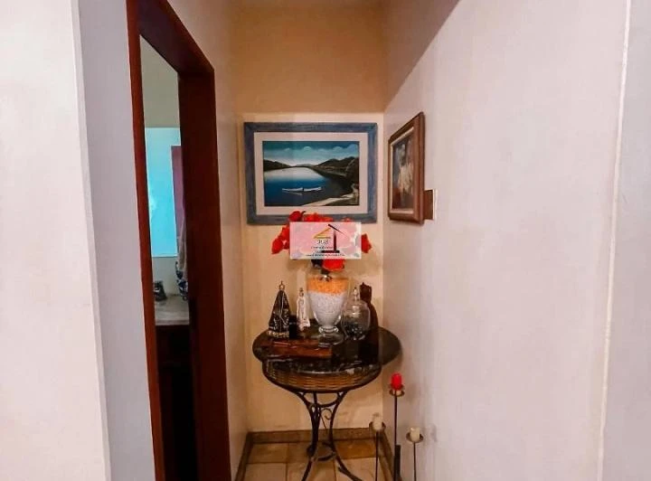 200 m² apartment with 3 bedrooms and 2 bathrooms — photo 7