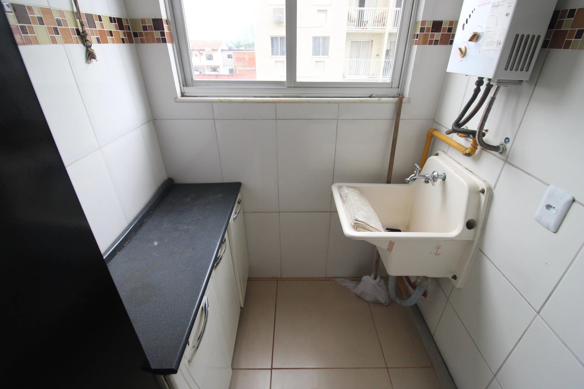 2-bedroom apartment with balcony, well kept and tidy — photo 6
