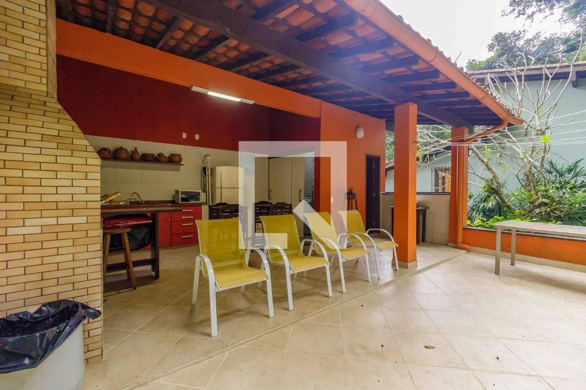 4-bedroom house with a walk-in closet in Rio de Janeiro — photo 11