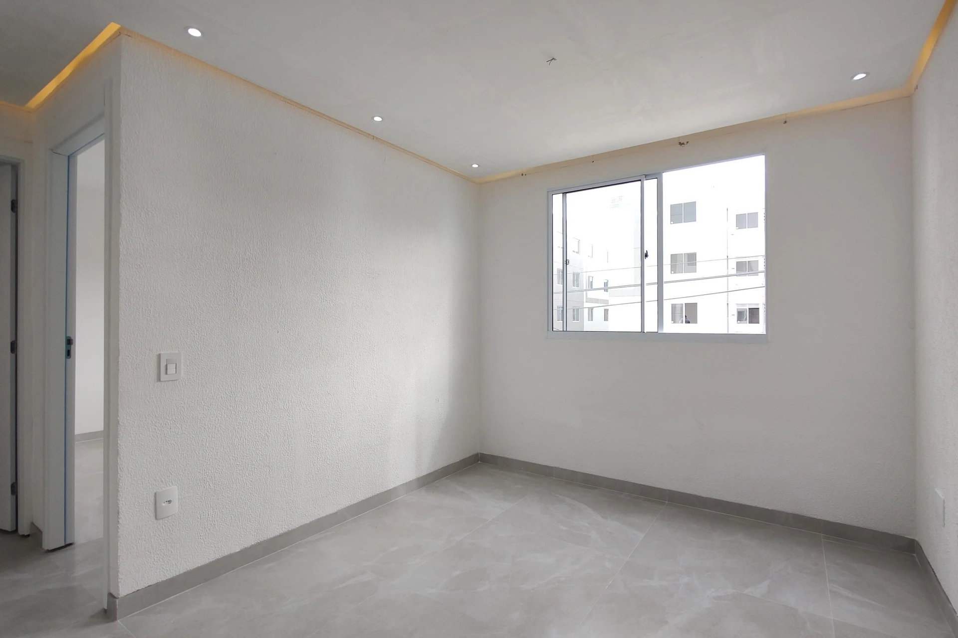 Apartment for rent with 2 bedrooms, 1 bathroom, and parking — photo 3