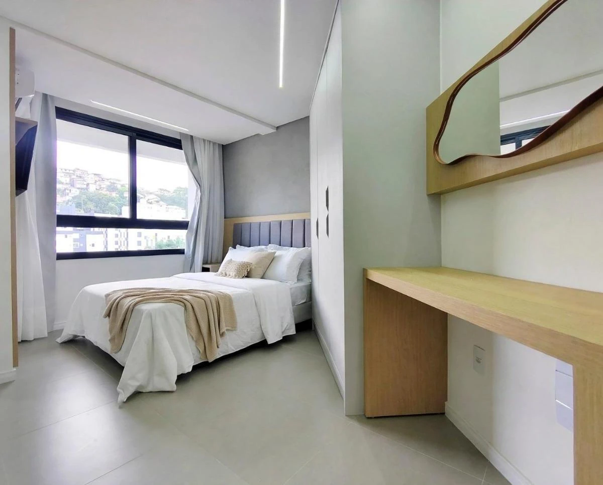 Furnished studio, 20 m², with a home office
