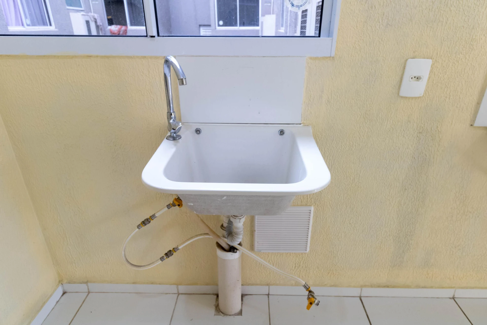 Орендна квартира з 2 спальнями і без паркомісця — photo 16