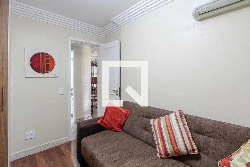 Furnished 85 m² apartment with 2 bedrooms and 2 bathrooms — photo 18