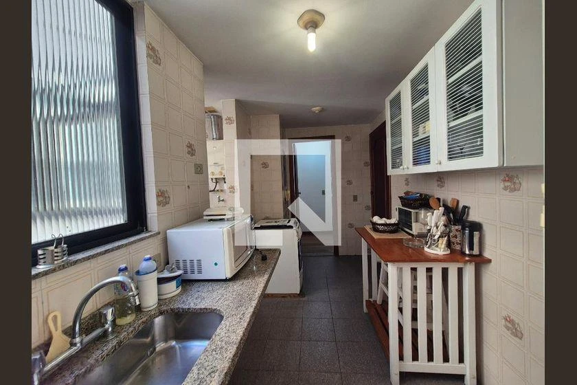 Apartamento de 2 quartos com varanda envidraçada — photo 16