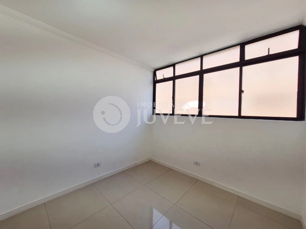 3-bedroom apartment in a building with a pool — photo 16