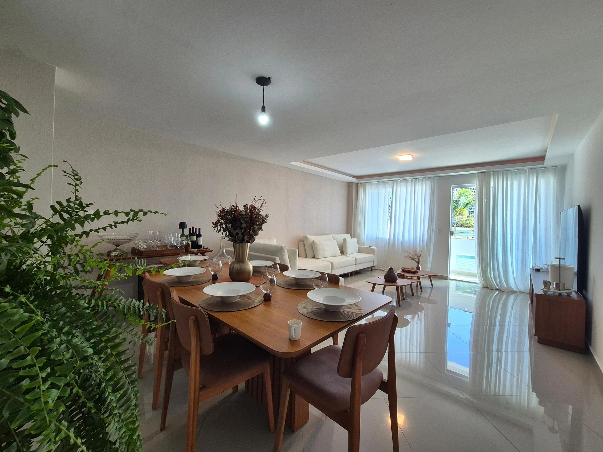 Furnished house with 4 bedrooms and a balcony — photo 54