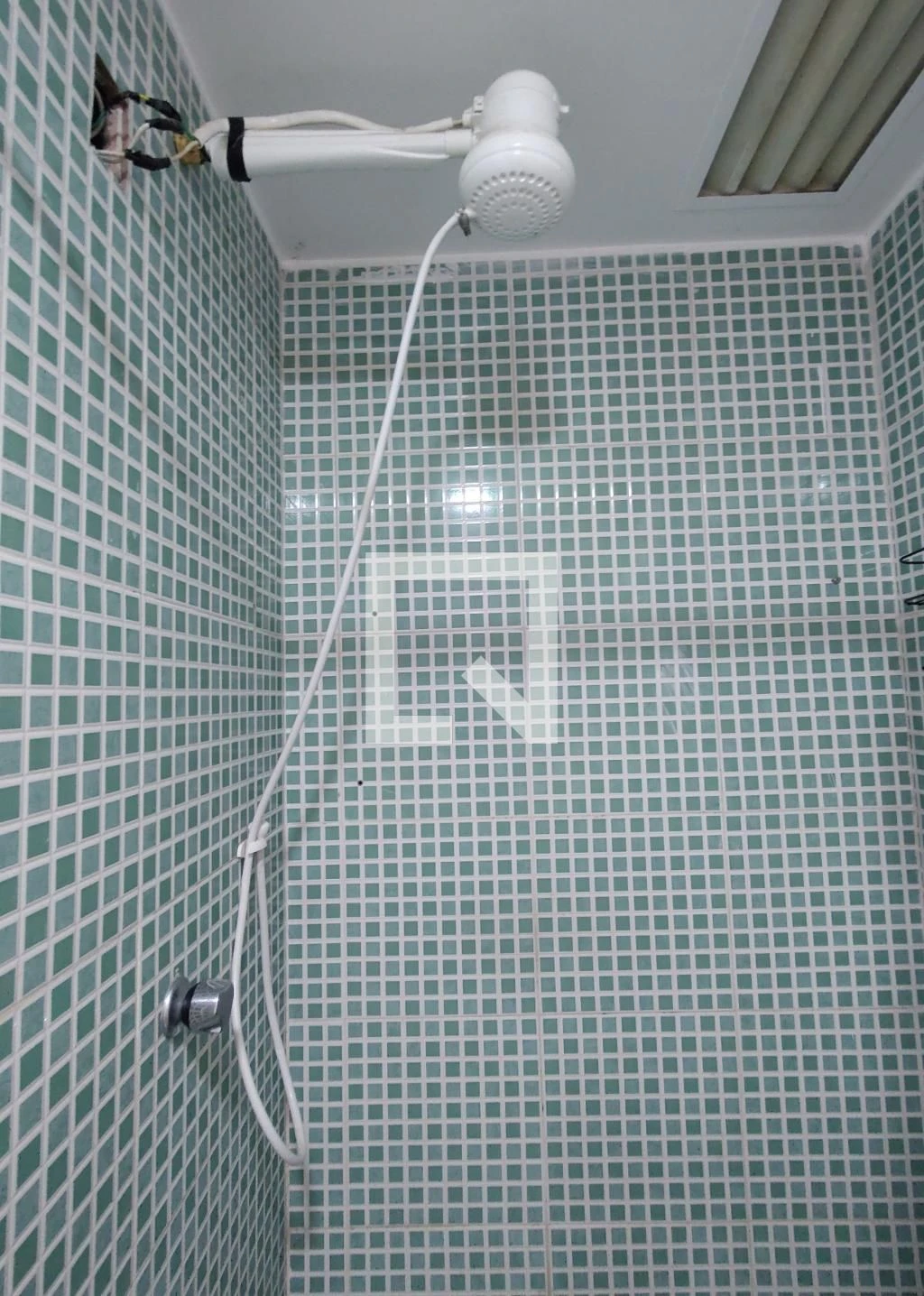 Glass-enclosed balcony in a 3-bedroom apartment, 155 m² — photo 69