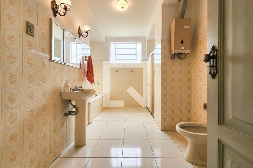 Casa para locação com 5 quartos e quintal privativo — photo 34