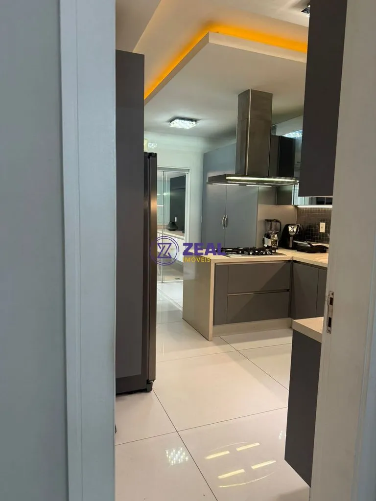 Furnished house with 4 suites and an integrated kitchen 380 m² — photo 26