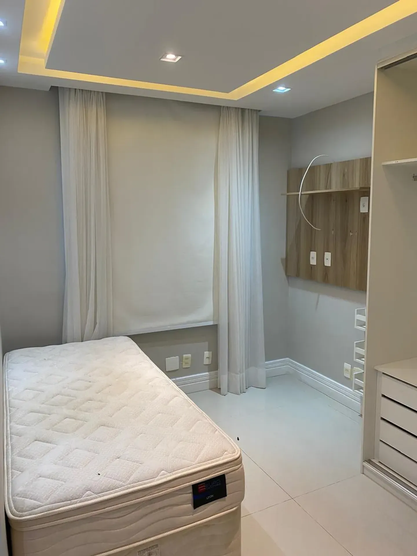 Home office in a 4-bedroom apartment, 110 m² — photo 25