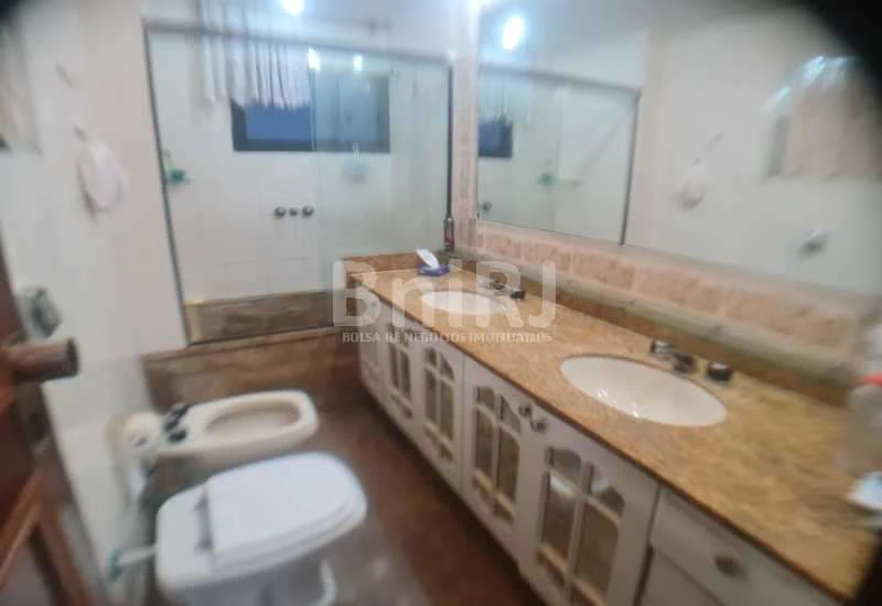 4-bedroom apartment with 271 m² and 3 parking spots — photo 19