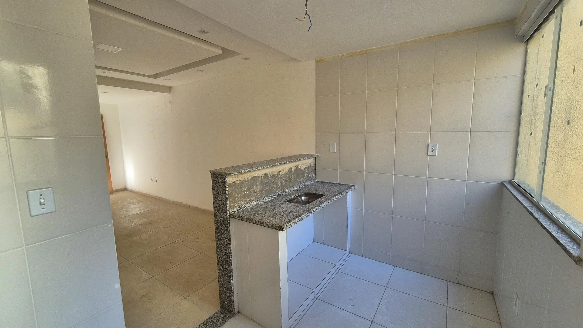 2-bedroom apartment with 1 bathroom and parking — photo 2