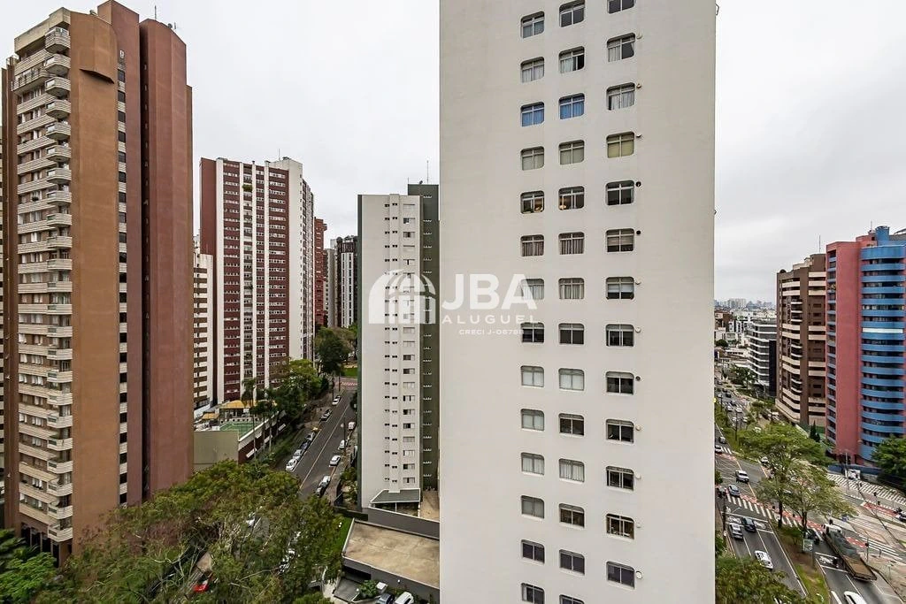 2-bedroom apartment with wood or laminate floors in Curitiba — photo 27