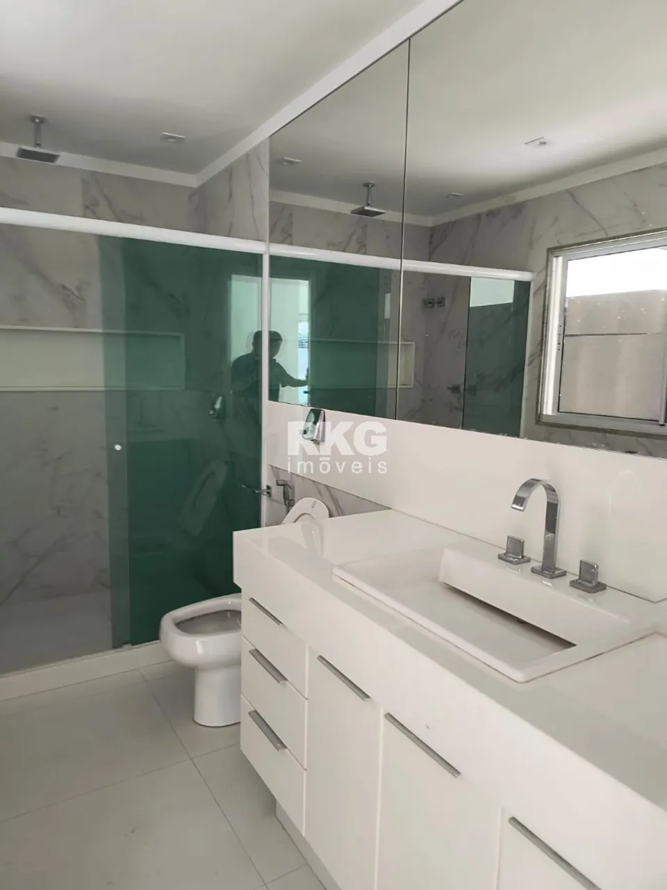 Apartamento para alugar com varanda, 3 quartos e 4 banheiros — photo 9
