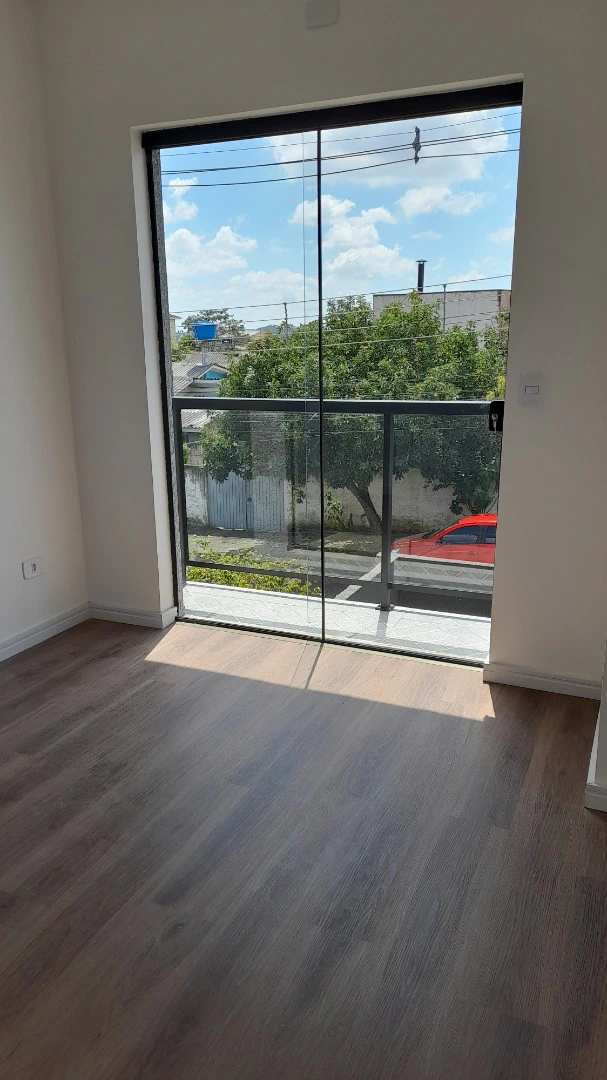 House, 93 m², with wood or laminate floors
