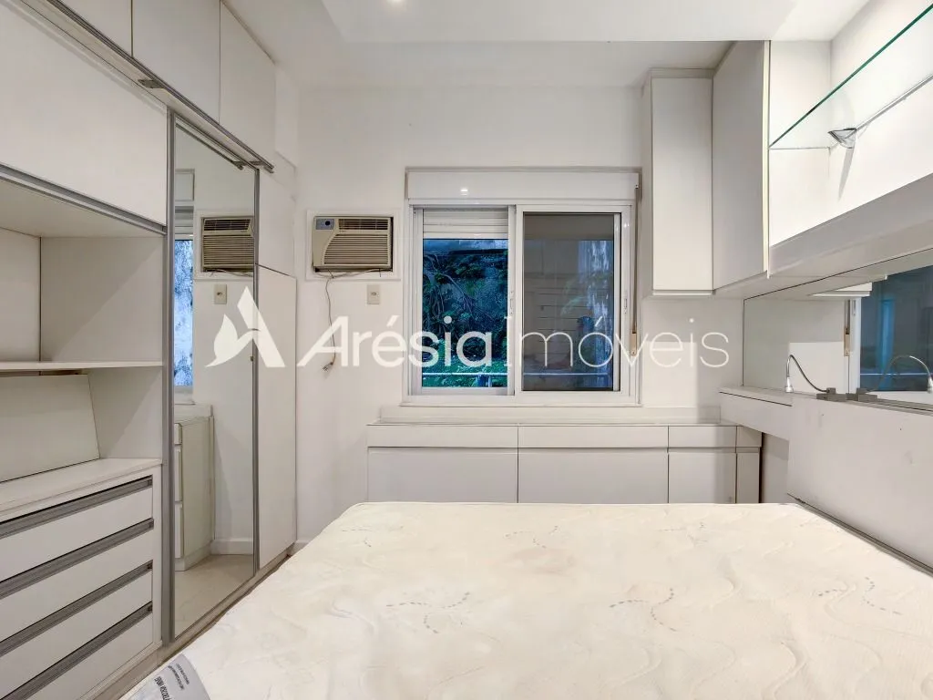 Washing machine in a one-bedroom apartment, 35 m² — photo 7