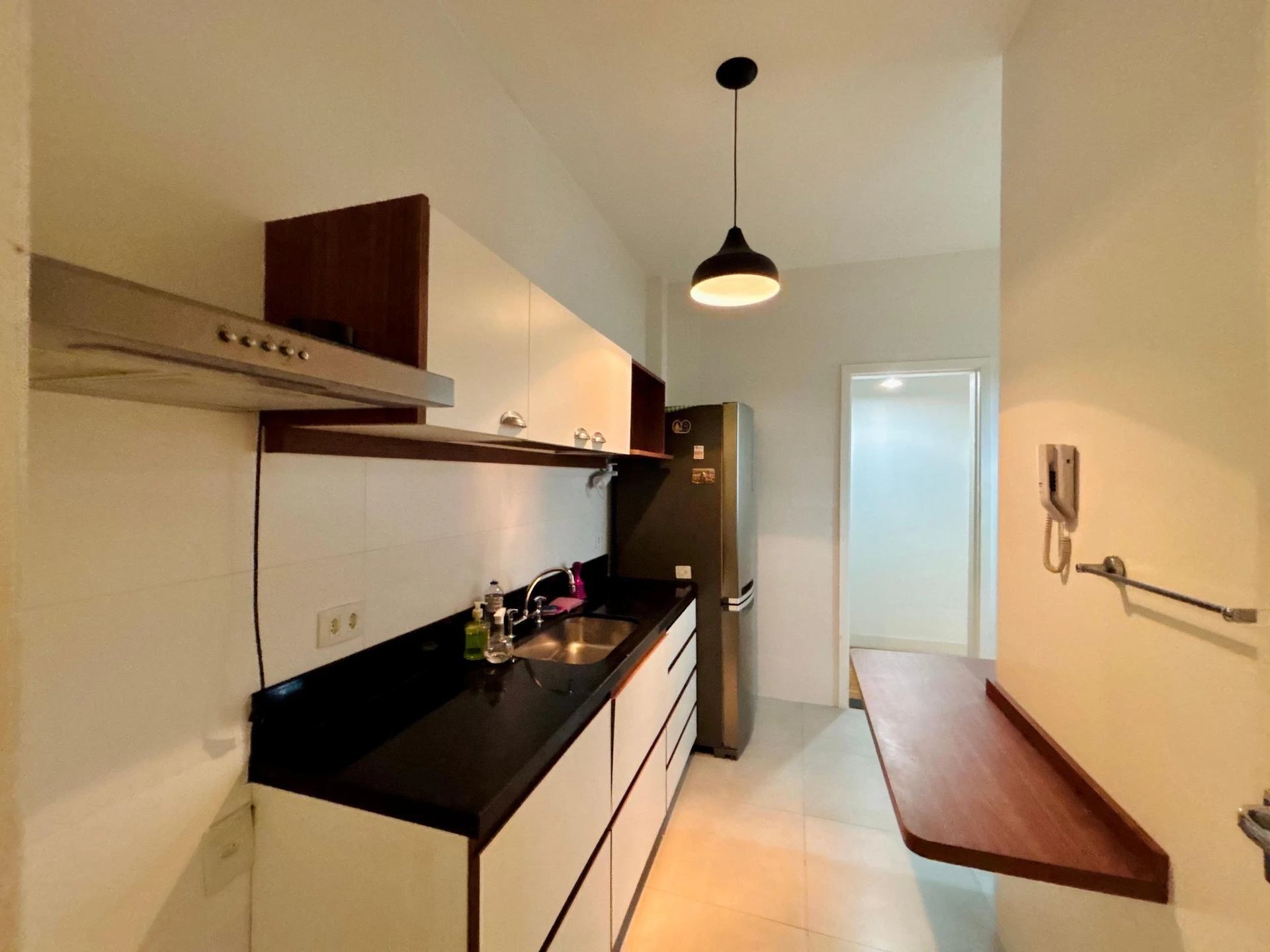 Washing machine in a 3-bedroom apartment, 110 m² — photo 11