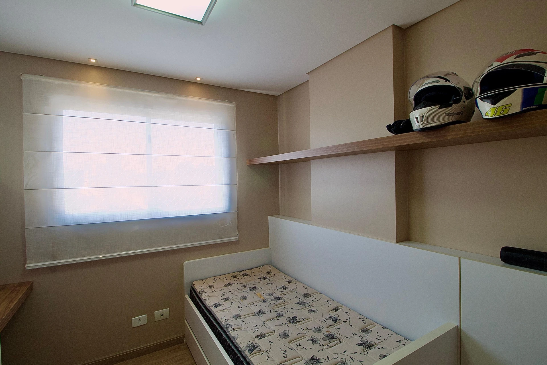 2-bedroom apartment with a washing machine — photo 14