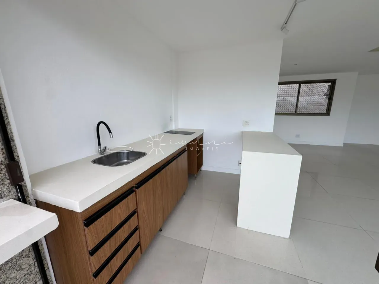 Apartamento com 4 quartos e 5 banheiros com terraço — photo 2