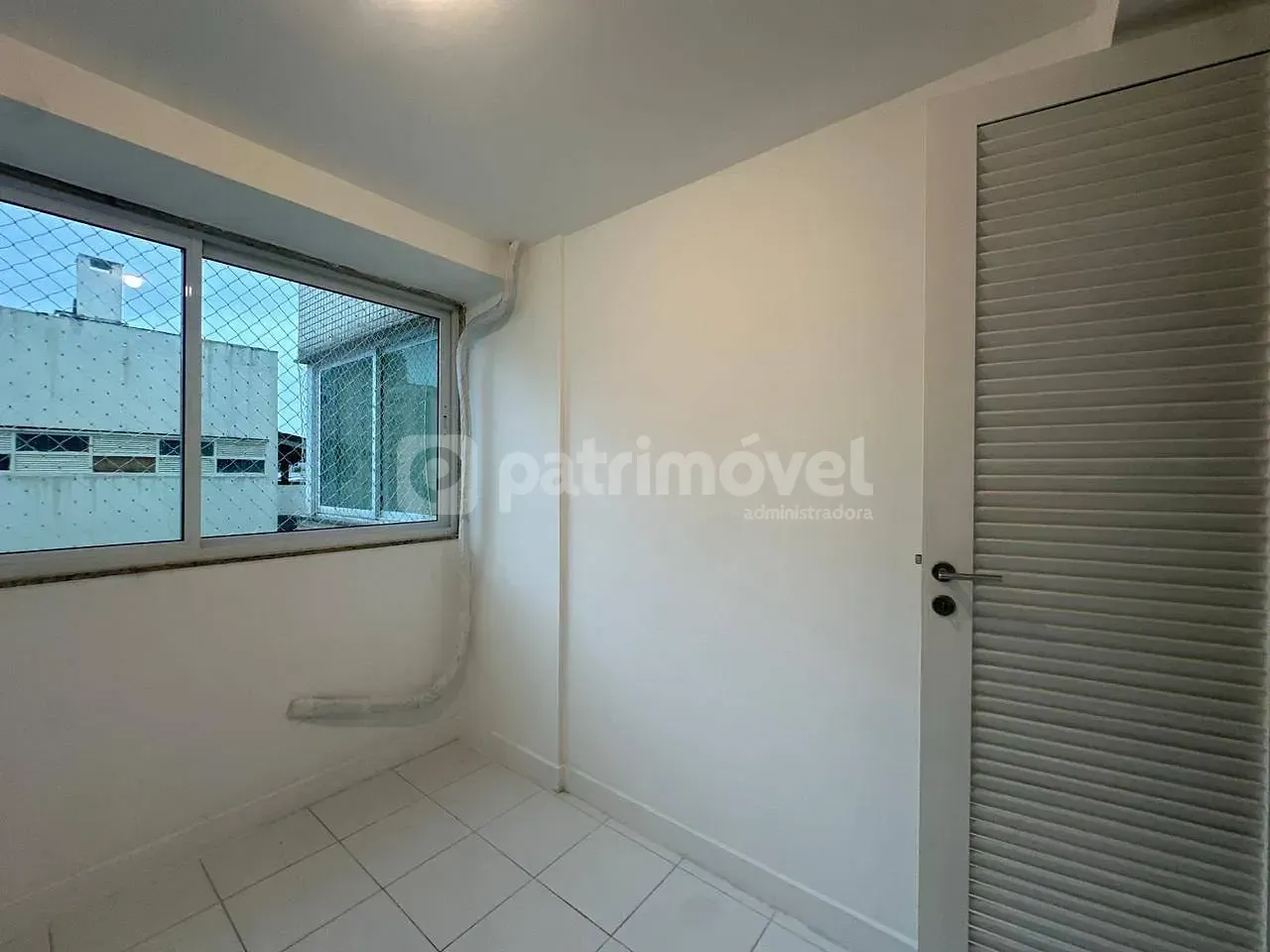 Apartamento para locação com 4 dormitórios e 5 banheiros — photo 17