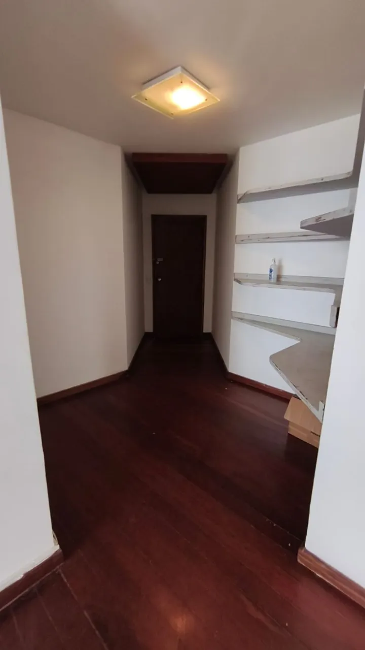 1-bedroom apartment with balcony and fitted storage — photo 15