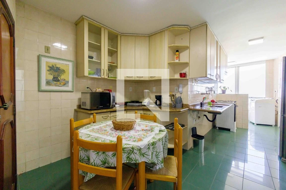 2 quartos e jacuzzi: apartamento de 92 m² — photo 4