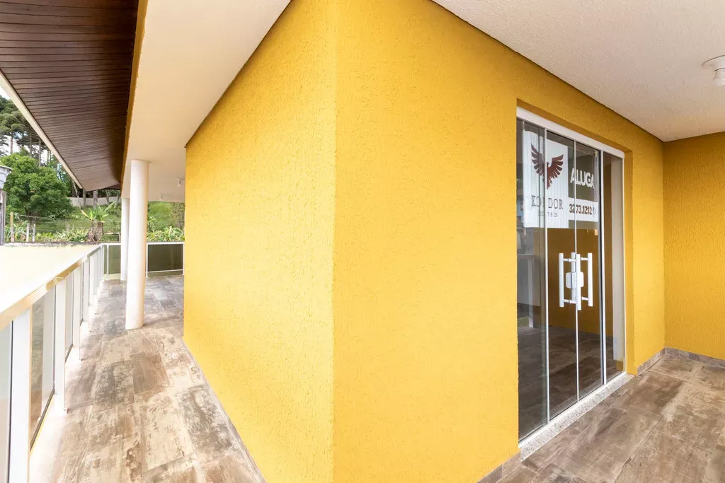 Будинок з 4 спальнями та 261 м² і балконом — photo 34