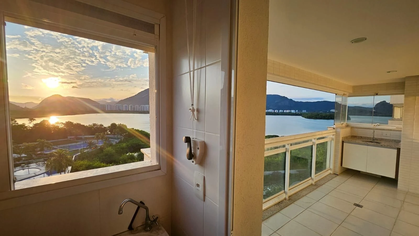Water view in a 3-bedroom apartment, 85 m² — photo 25