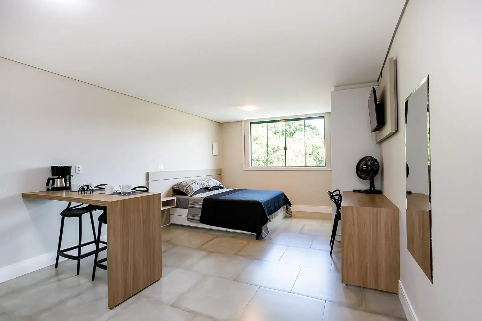 Furnished 27 m² apartment with 1 en-suite and no parking — photo 3