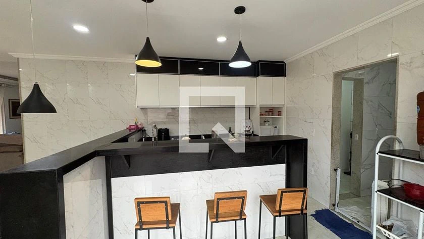 4-bedroom house with a walk-in closet in Rio de Janeiro — photo 2