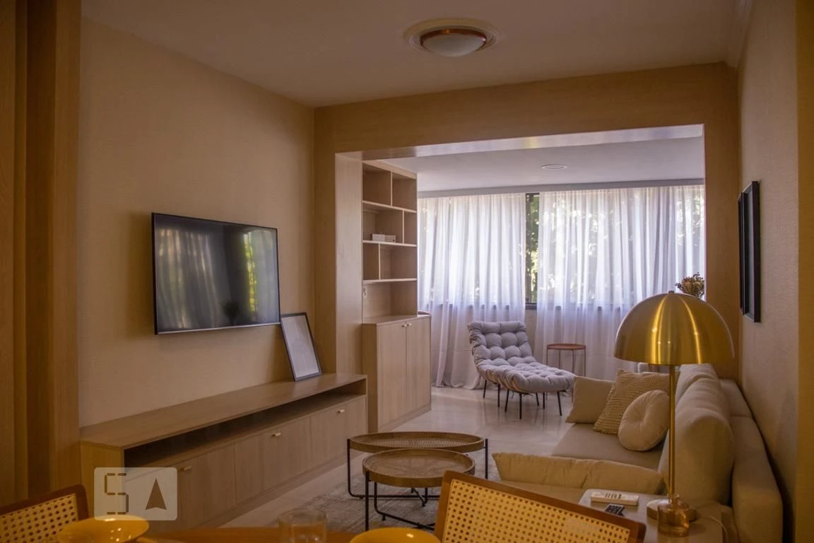 Furnished 2-bedroom apartment with enclosed glass balcony — photo 18