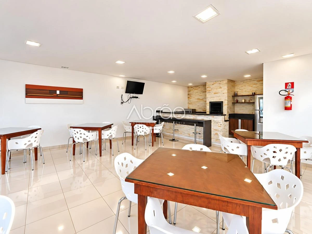 Furnished apartment, 192 m², with a glass-enclosed balcony — photo 31