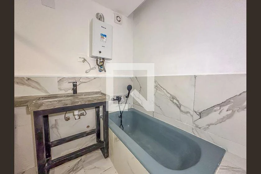 170 m² apartment with 3 bedrooms and a suite — photo 48
