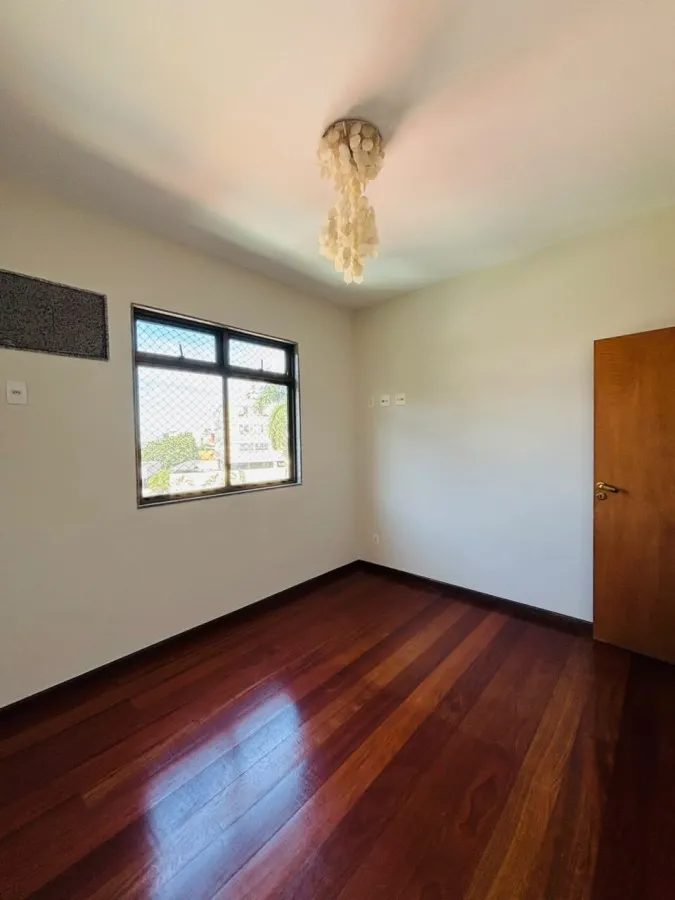 Apartment with 3 bedrooms and 1 bathroom — photo 25