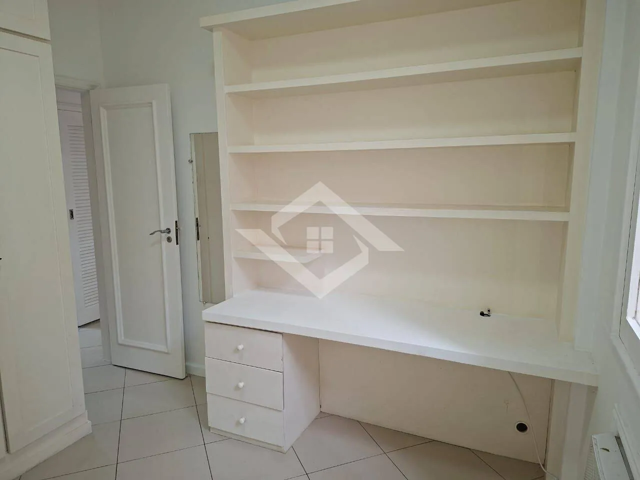 Квартира с 3 спальнями: 2 с ванными и 4 санузла — photo 21
