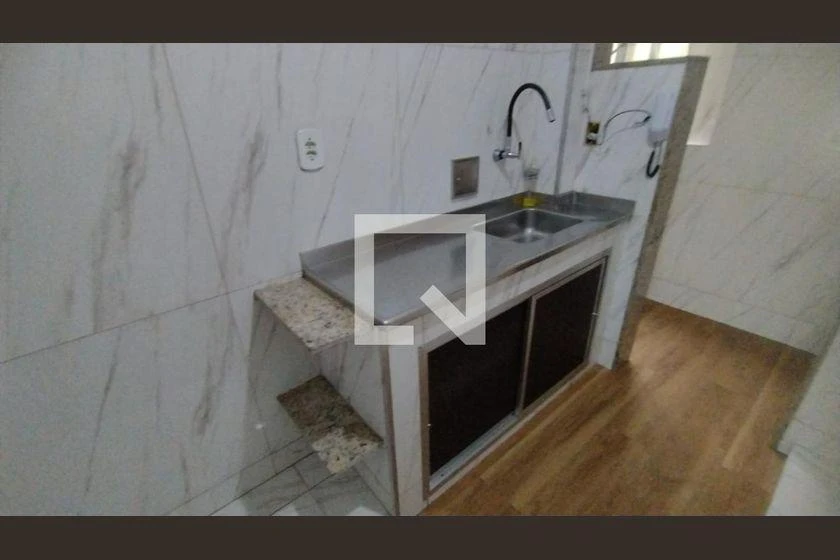 Apartamento com cozinha separada e 2 quartos de 72 m² — photo 17