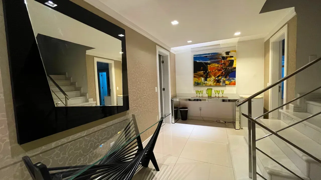 Furnished house with 4 bedrooms and an open-plan kitchen — photo 24